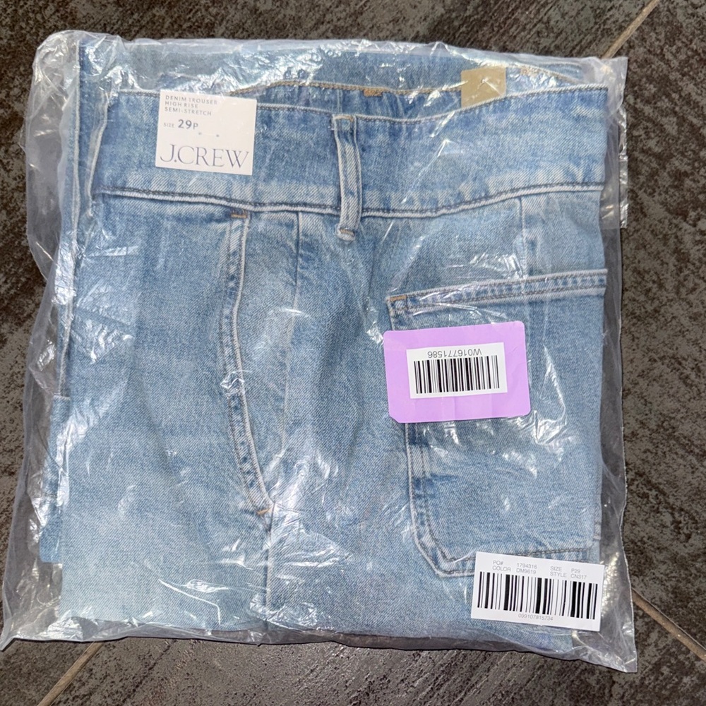 J. Crew Women’s Trouser Petite Light Blue Wide-Leg Jeans NWT Sold out online! - Picture 3 of 10